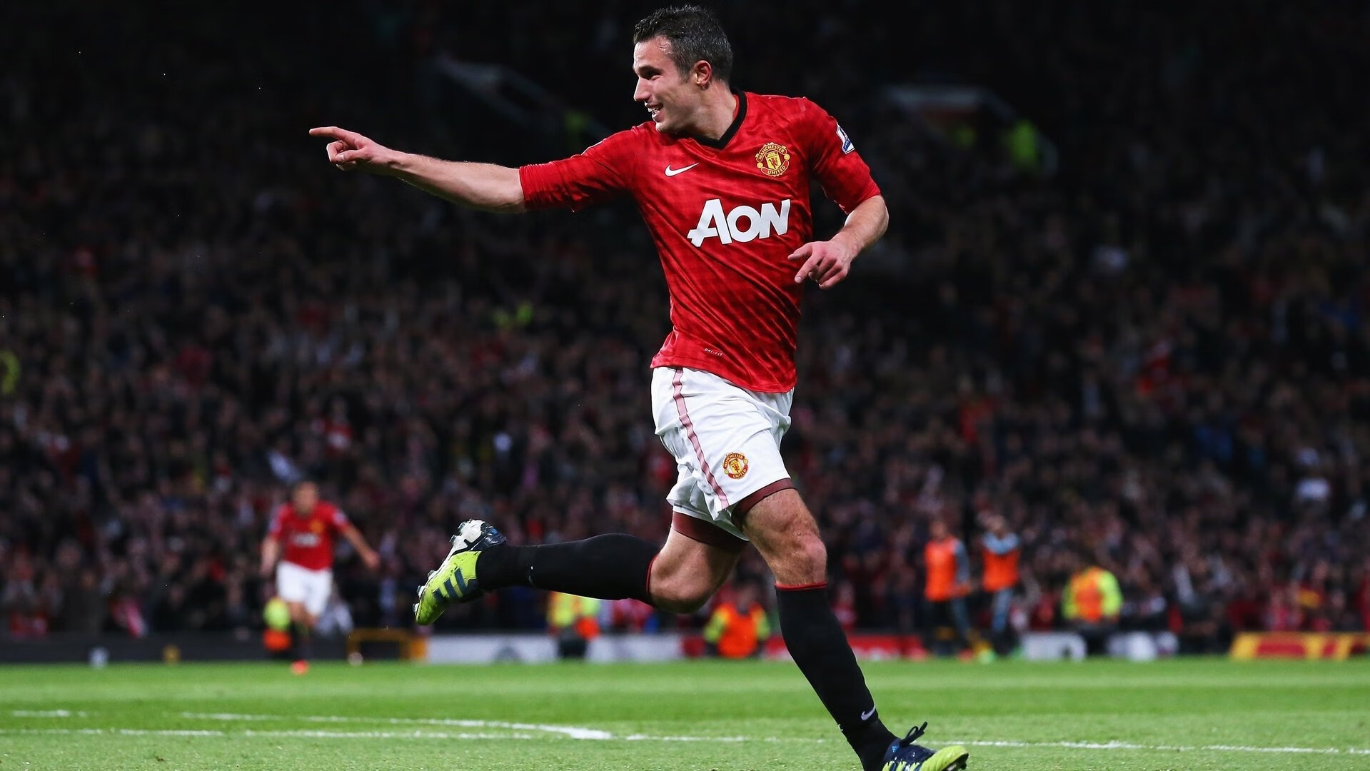 梅西回归赛场，惊险取胜首场状态亮眼，老鹰观众沸腾！-九游娱乐全站