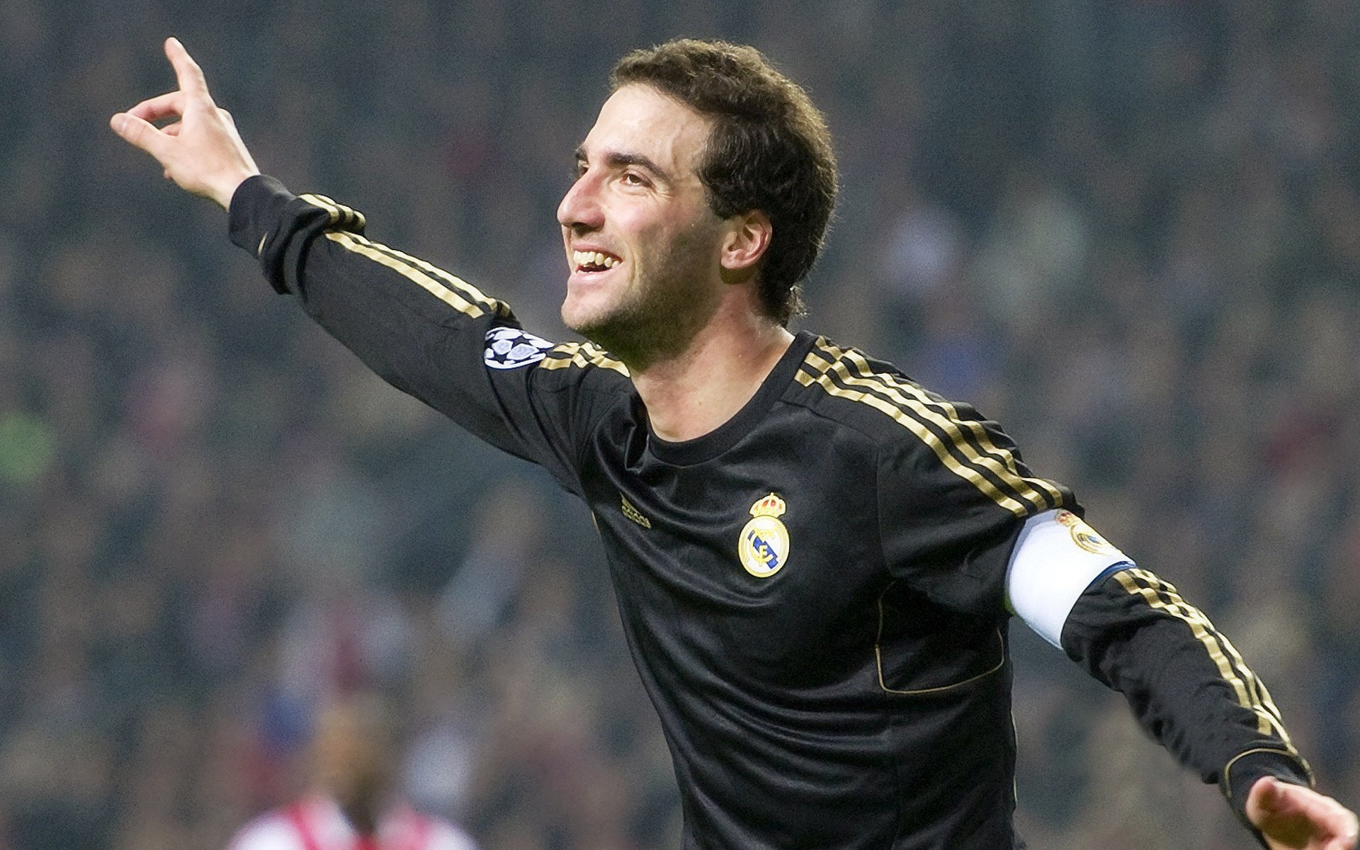 穆古鲁扎在皇家马德里比赛中挺进下一轮，爆冷引发热议！